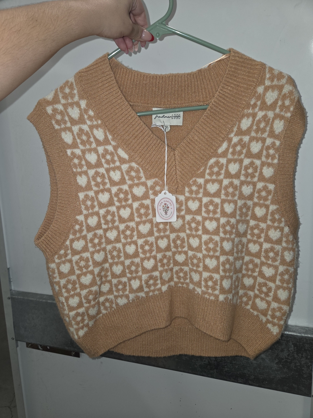 Checked Heart V-Neck Sweater Vest in Camel and Cream